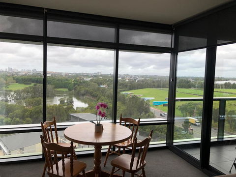 Parkview Modern Apartment W Parking @ Olympic Park - Accommodation 4U 0