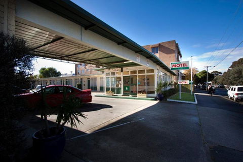 Parkville Motel - Accommodation 4U 0