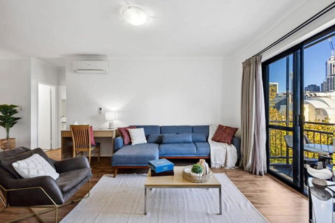 Perth Prime Located 2BDR 1PRK - Accommodation 4U 3