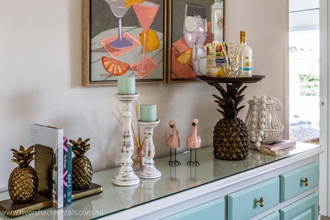 Pina Colada Shack-40 Marina Way - Accommodation 4U 0