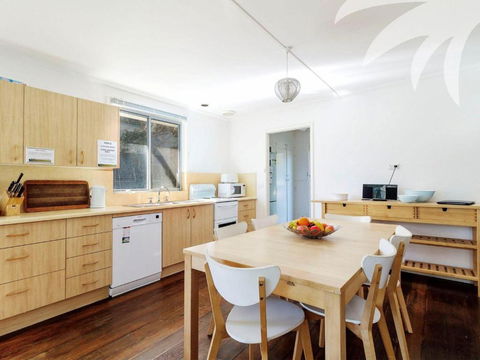 Pippis A Classic Beach House - Accommodation 4U 2