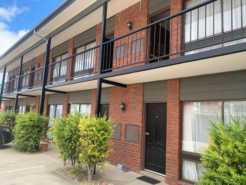 Ploughmans Motor Inn - Accommodation 4U 3