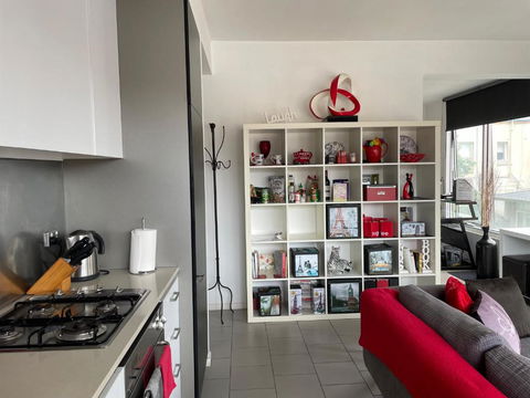 Radiance - Chic Fitzroy Street Apartment - Accommodation 4U 3