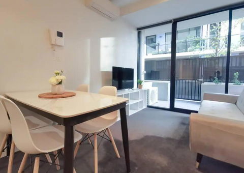PR126-1 BR Comfy Stay Next To Station With FREE Parking - Accommodation 4U 3