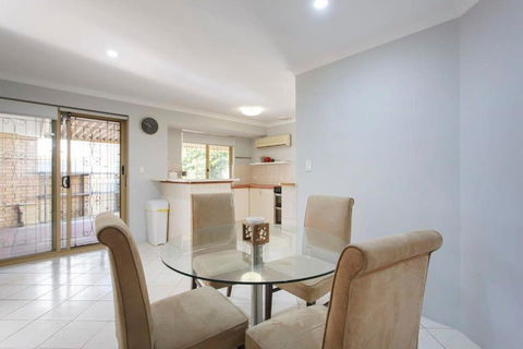 Private Room In St James - Accommodation 4U 2