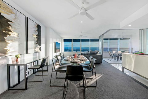 Q Tower Apartments In Surfers Paradise - From Level 3 - Self Contained & Privately Managed - Wow Stay - Accommodation 4U 1