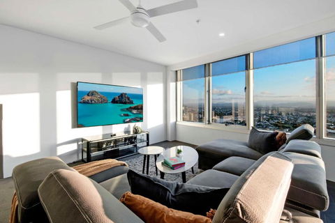Q Tower Apartments In Surfers Paradise - From Level 3 - Self Contained & Privately Managed - Wow Stay - Accommodation 4U 2