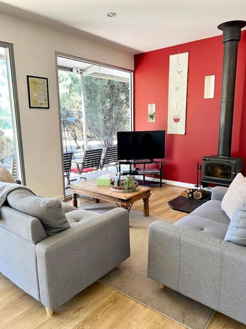 Powers Retreat Holiday House - Accommodation 4U 1