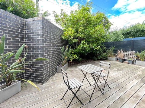 Pride Bentleigh Apartment With Private Garden - Accommodation 4U 2