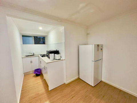 Prime 1BR Near Transport And Retail - Accommodation 4U 0