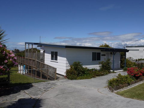 Prime Location - Totally Refurbished - Accommodation 4U 0