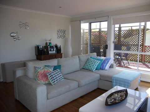 Prime Location - Totally Refurbished - Accommodation 4U 3