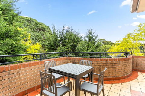 Pristine 2-Bed Near Marrickville Village - Accommodation 4U 0