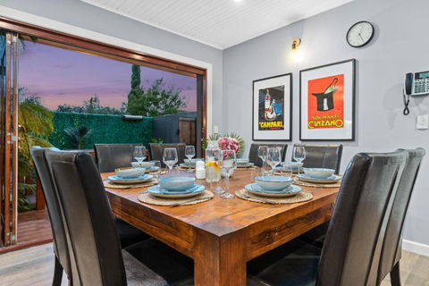 Private, Modern And Warm Family Home - Accommodation 4U 0