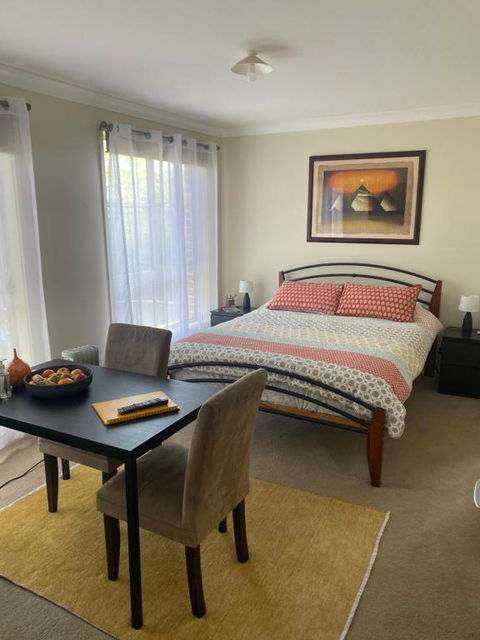 Private Room With Ensuite And Parking Close To Wollongong CBD - Accommodation 4U 0