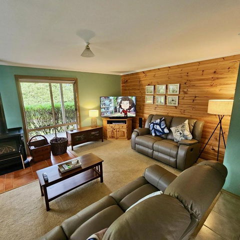 Prom Coast - Beach Abode - Sandy Point - Accommodation 4U 0