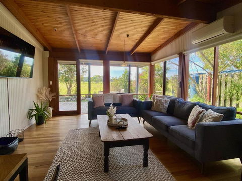Prom Coast Oasis - Sandy Point - Accommodation 4U 0