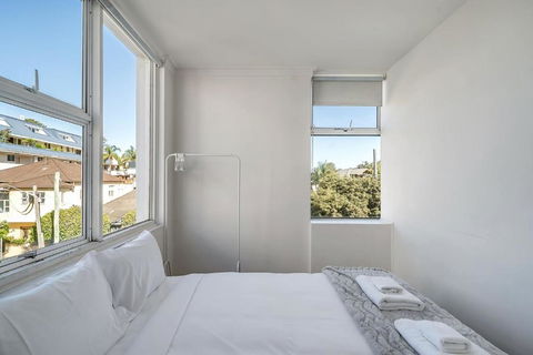 Quaint 1BD On The Doorstep Of Manly Beach - Accommodation 4U 3
