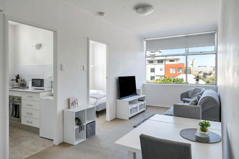 Quaint 1BD On The Doorstep Of Manly Beach - Accommodation 4U 2