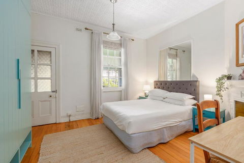 Quaint 3-Bed Heritage Home In The Heart Of Sydney - Accommodation 4U 1