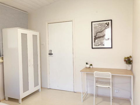 Quaint Double Or Queen Room - Mins To Stations&UNSW - Shared Bathroom - Accommodation 4U 2