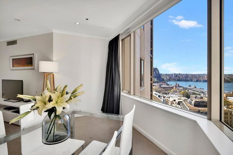Quality Apartment In The Rocks GLO1203 - Accommodation 4U 0
