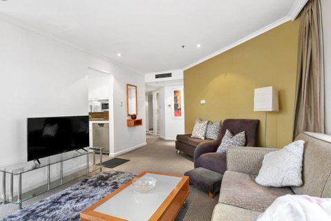 Quay West 2302 Self-Catering - Accommodation 4U 3