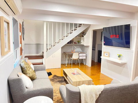 Quiet, Cozy And Calm 3 Bedroom House. - Accommodation 4U 0