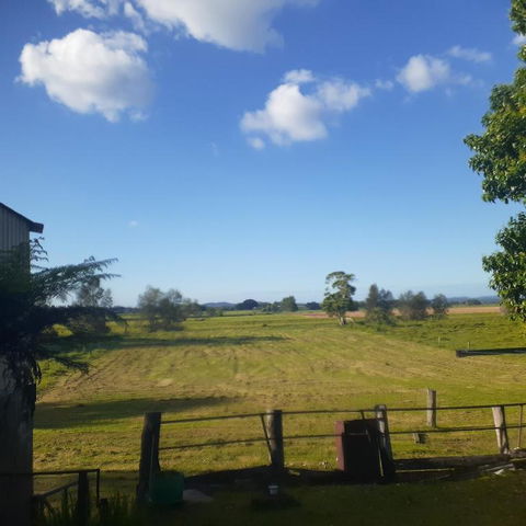 QUIET PROPERTY BY THE RIVER - Accommodation 4U 1