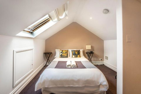 Raffless - Accommodation 4U 0