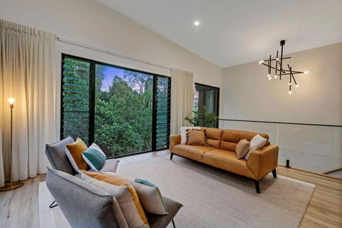 Rainforest Villa: Luxe Escape - Accommodation 4U 1