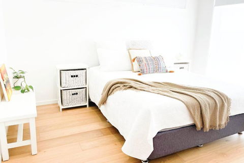 Red Brick Central Retreat - Accommodation 4U 3