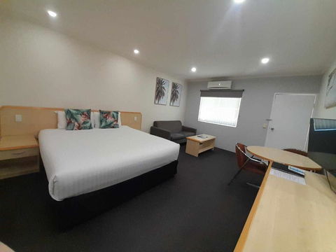 Red Bridge Motor Inn - Accommodation 4U 3