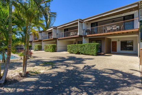 Rainbow Surf 5 - Accommodation 4U 2
