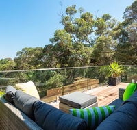 At Agnes Ave coastal views - Accommodation 4U