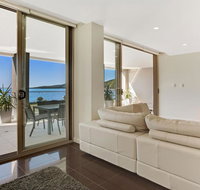 Aura apartment with Spectacular Views - Accommodation 4U