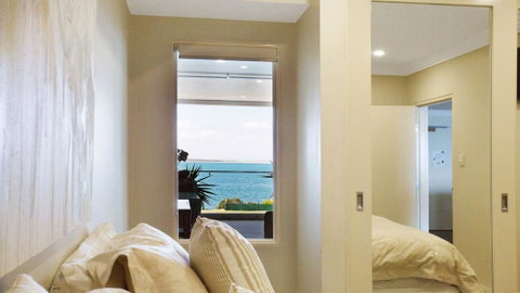 Aura Apartment With Spectacular Views! - Accommodation 4U 1