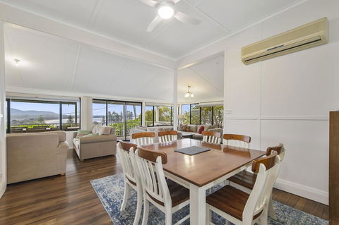 Aurelia, 14 Stewart Street - Accommodation 4U 2