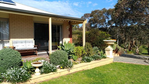 Austiny Bed And Breakfast Victor Harbor - Accommodation 4U 1