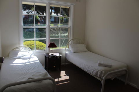 Australian Home Away @ Doncaster Grange Park - Accommodation 4U 2