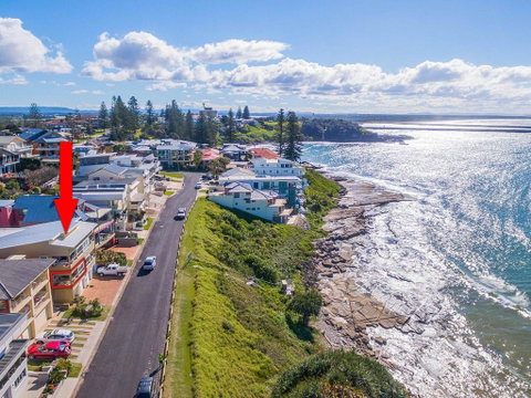 Avalon 1 - Overlooking Beautiful Convent Beach - Accommodation 4U 1