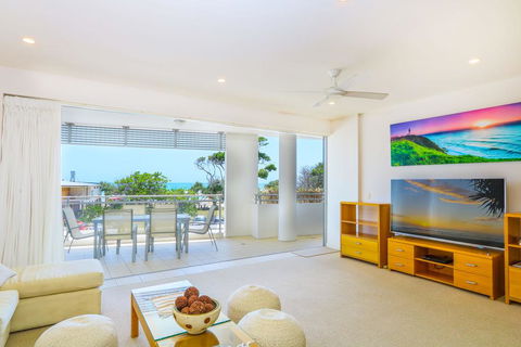 Azura Ocean View Holiday Apartment - Accommodation 4U 1