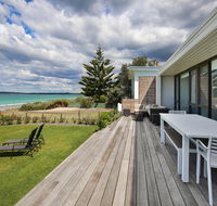 Azure Absolute Beachfront - Pet Friendly - Accommodation 4U