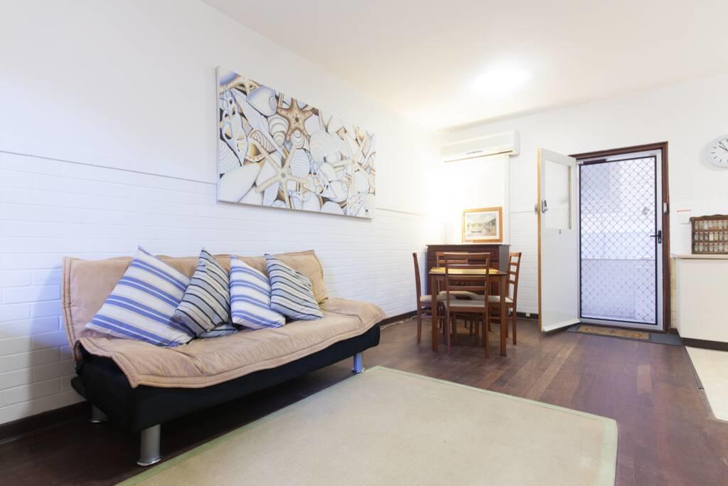  Accommodation 4U