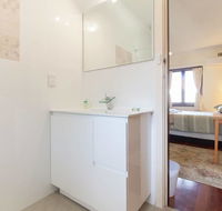 B8 Cafes Resturants UWA close to SCGH - Accommodation 4U