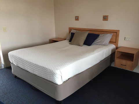 Banana Hotel Motel - Accommodation 4U 2
