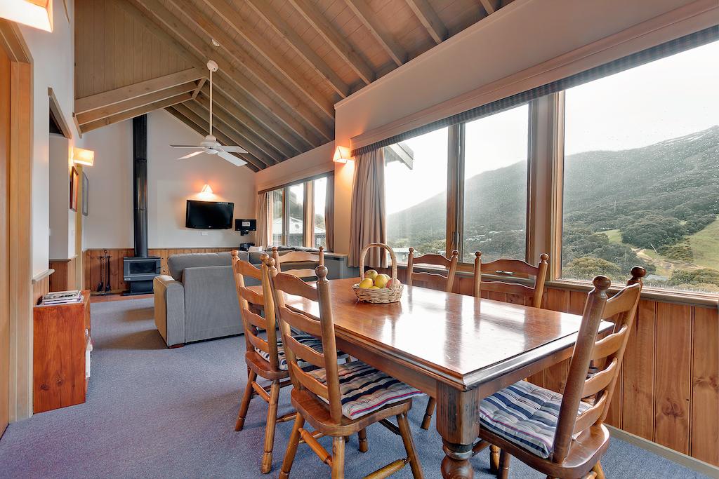 Coolumbooka NSW Accommodation 4U
