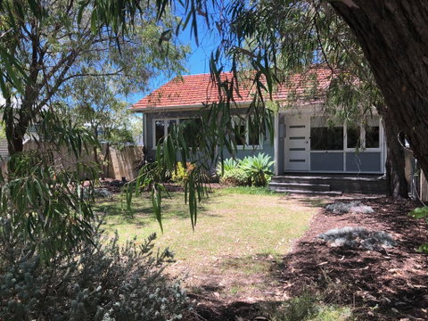 Barefoot Beach Cottage - Busselton - Accommodation 4U 1