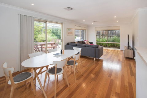 Barefoot Bungalow - Accommodation 4U 3