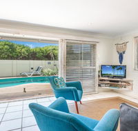 Barefoot in Lennox- WiFi - Foxtel - Pool - Accommodation 4U